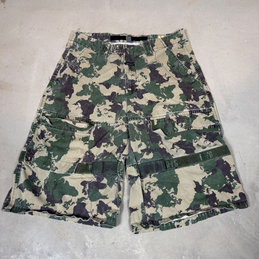 Marithe Francois Girbaud Camo Cargo Shorts Mens 32 shuttle tape long baggy y2k